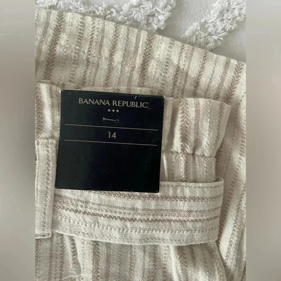 Banana Republic Linen-Blend Paperbag Short - Picture 9 of 13
